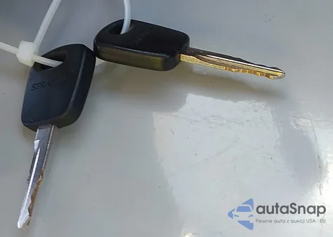 2001 Ford Excursion Limited from USA, damaged, VIN 1FMNU43S21EC12820